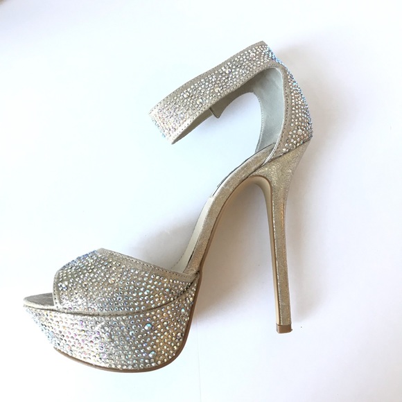 Steve Madden Blush Carriie Platform Heels - Picture 2 of 8